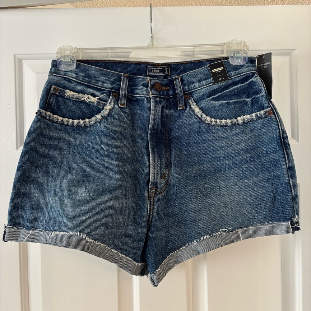 Abercrombie & Fitch Natural Rise Denim Shorts - Size 29 - NWT